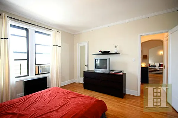 Sold by Halstead Real Estate | media 22