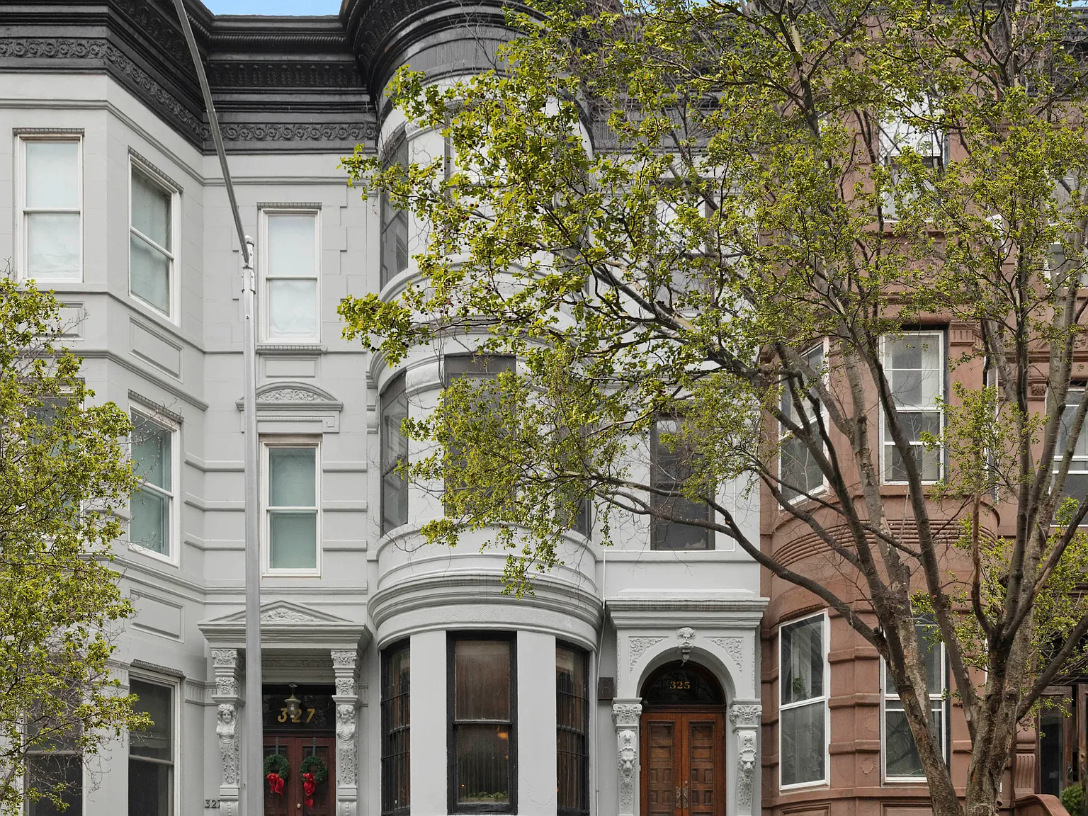 325 West 101st Street — Photo 1