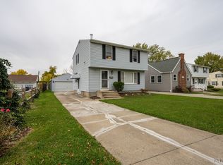 148 Hillcrest Dr, Amherst, NY 14226
