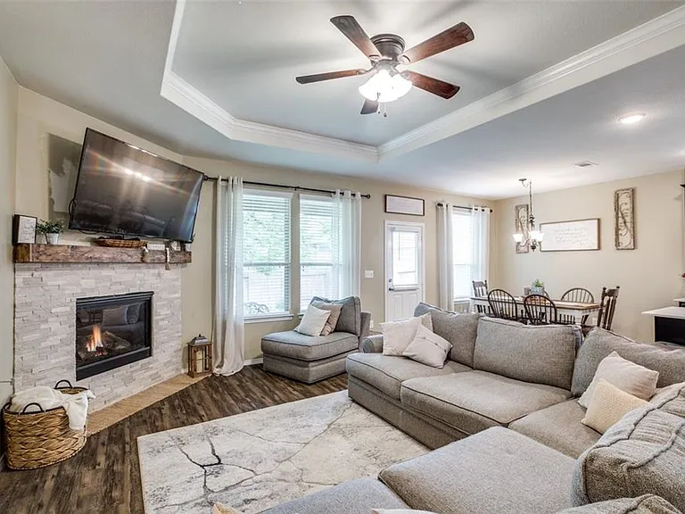2151 Lost Timbers Dr — Photo 10