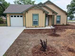 211 W Francis St, Madill, OK 73446