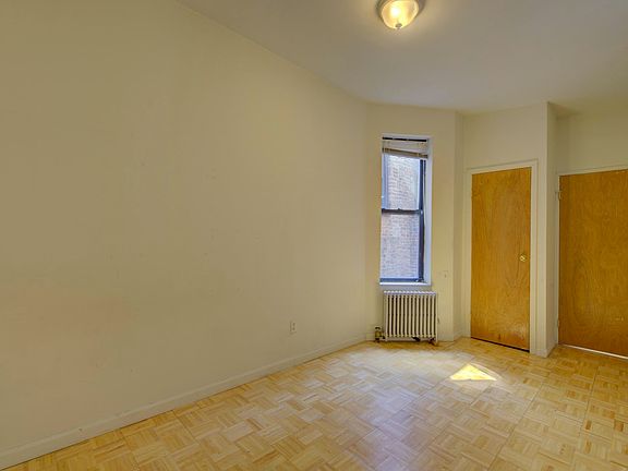 4th image of 515 E 83rd St #3D