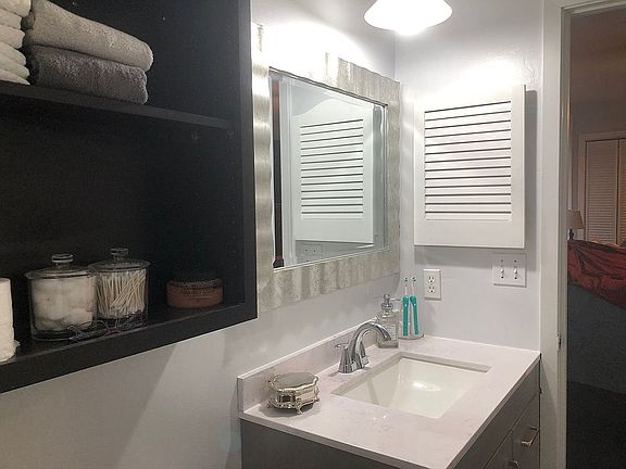 3rd image of 2738 Essex Pl
