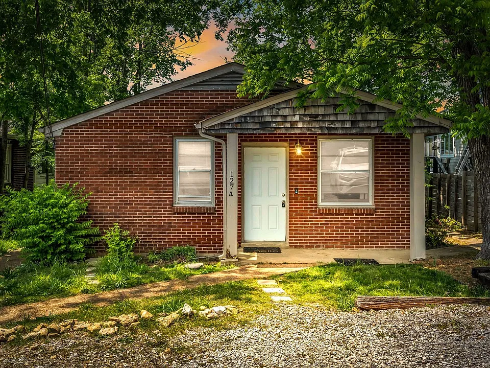 127A 37th Ave N