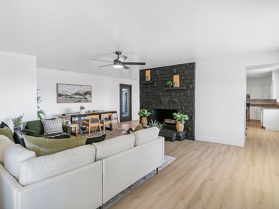 4th image of 9580 N Canyon Rd