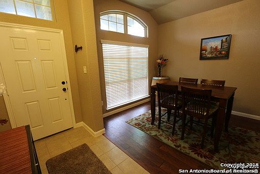 4th image of 8406 Meadow Plns