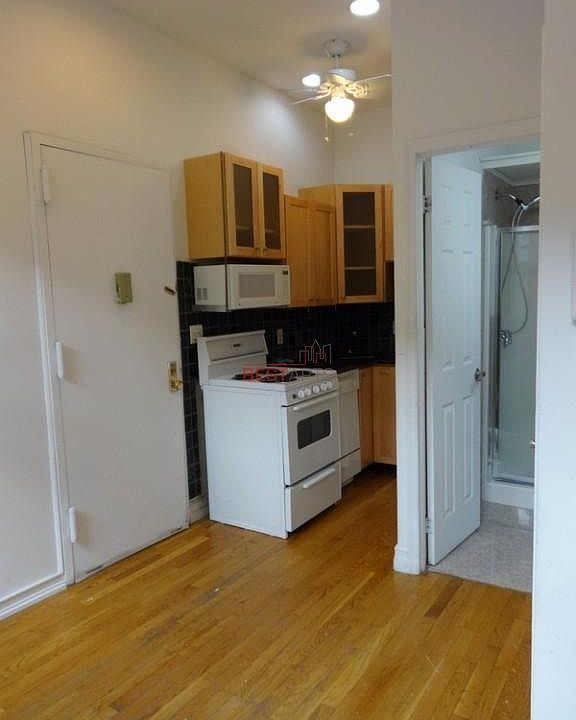 2nd image of 55 Clinton St APT C1