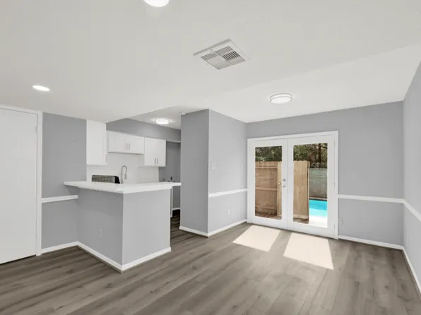 515 Tallowood Rd, Houston, TX 77024