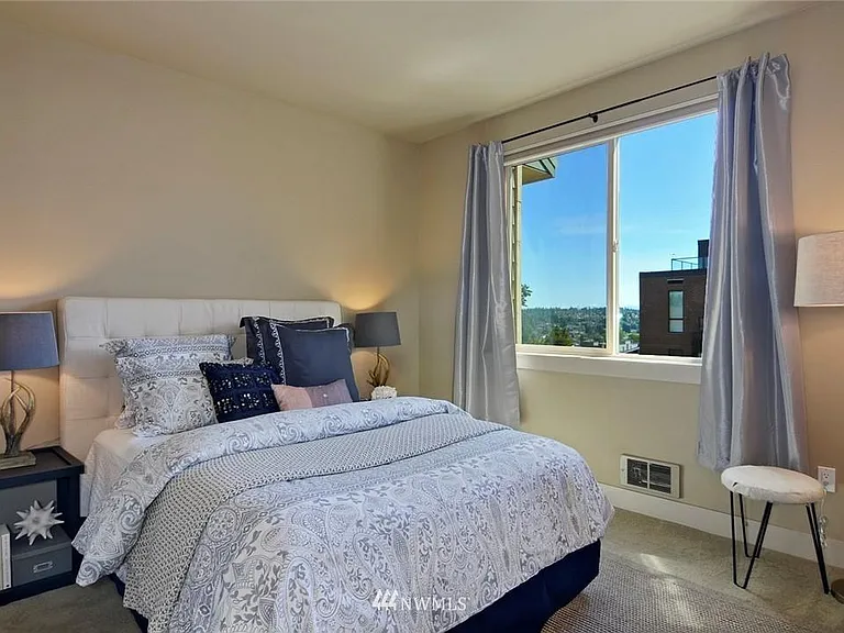 6801 Greenwood Ave N #410 — Photo 10
