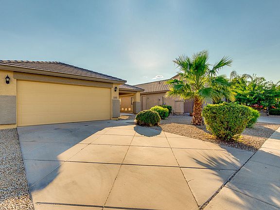 3rd image of 1153 W Mesquite Tree Ln
