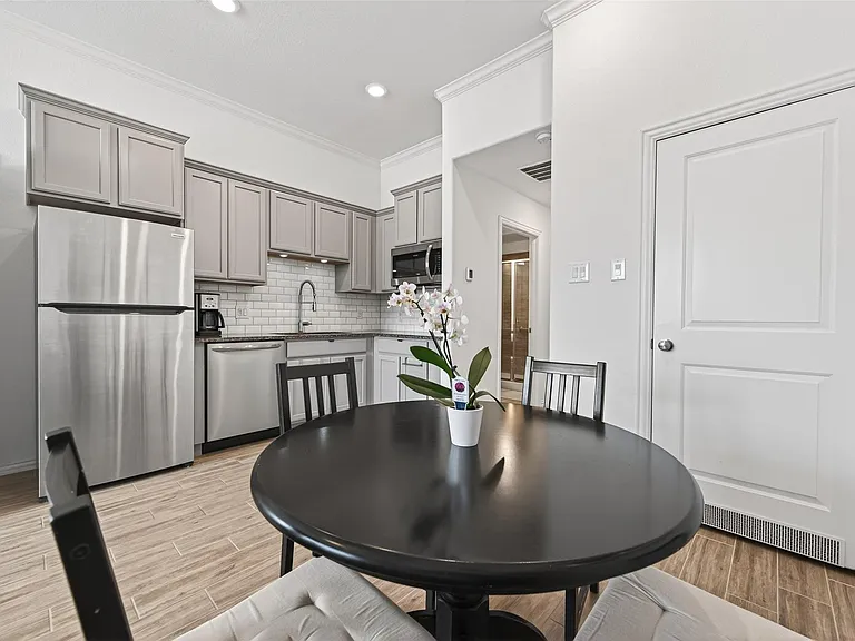 19115 Falkenstein Castle Way — Photo 31