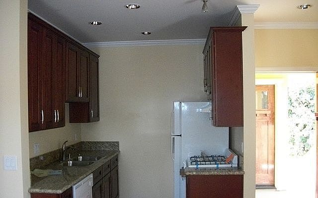 1st image of 3111 E Theresa St
