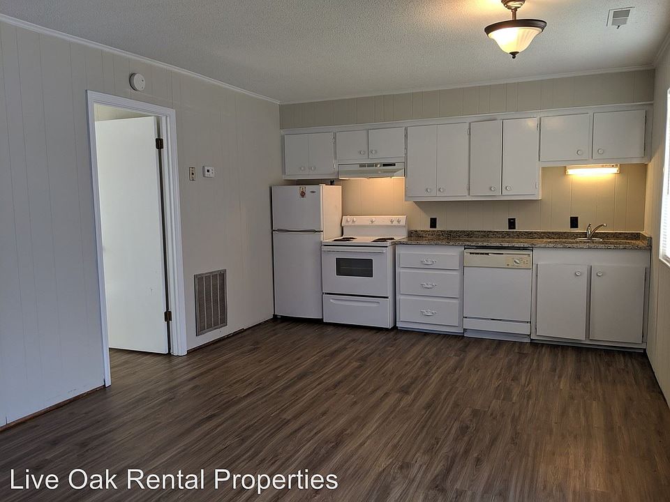 2nd image of 1034 Pinopolis Rd APT G