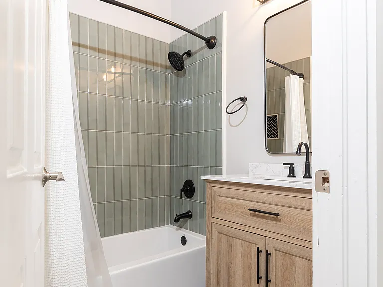 966 Charles Allen Dr NE — Photo 27