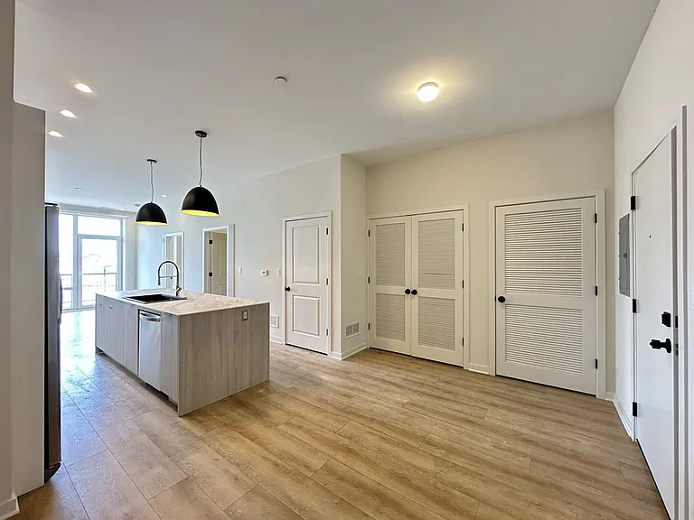 6340 W Belmont Ave #302 — Photo 6
