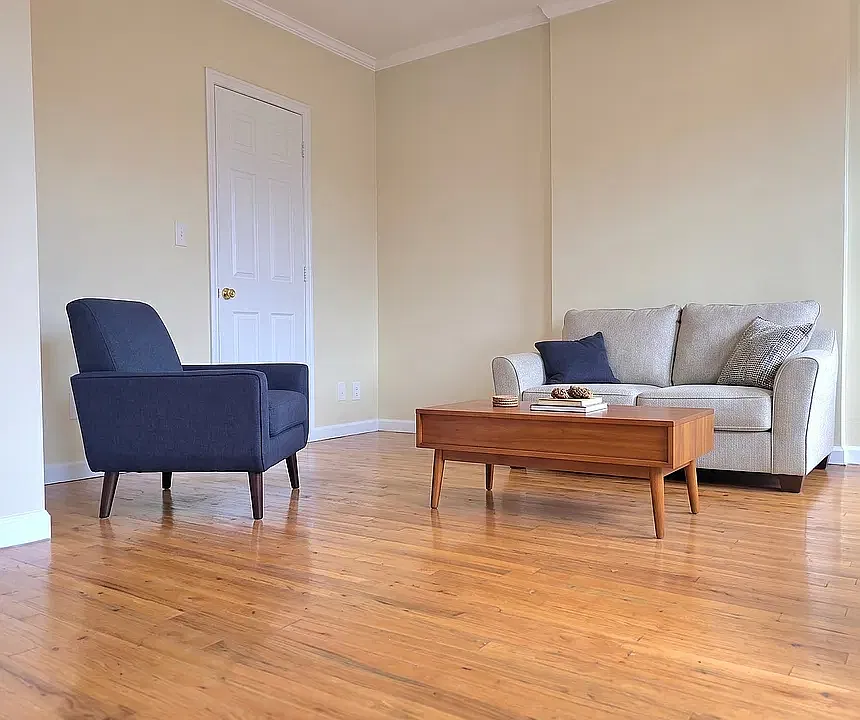 50 Adelphi St #2