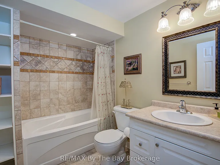 32 Green Briar Dr — Photo 22