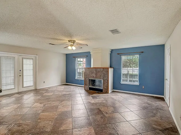 17627 Dansworth Dr — Photo 19