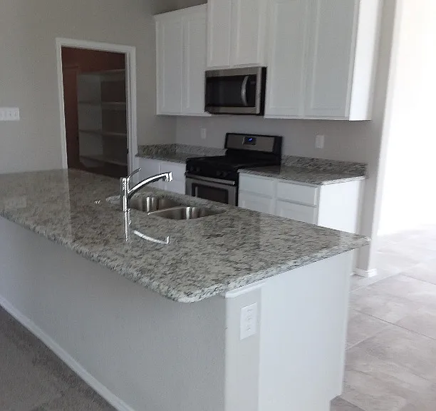 1412 Ellis Ln — Photo 17