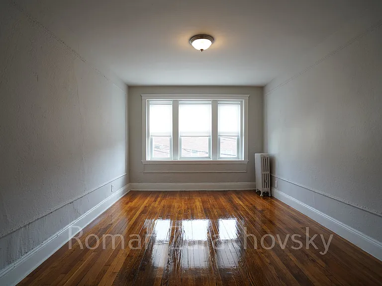 55 Linden St #7 — Photo 4