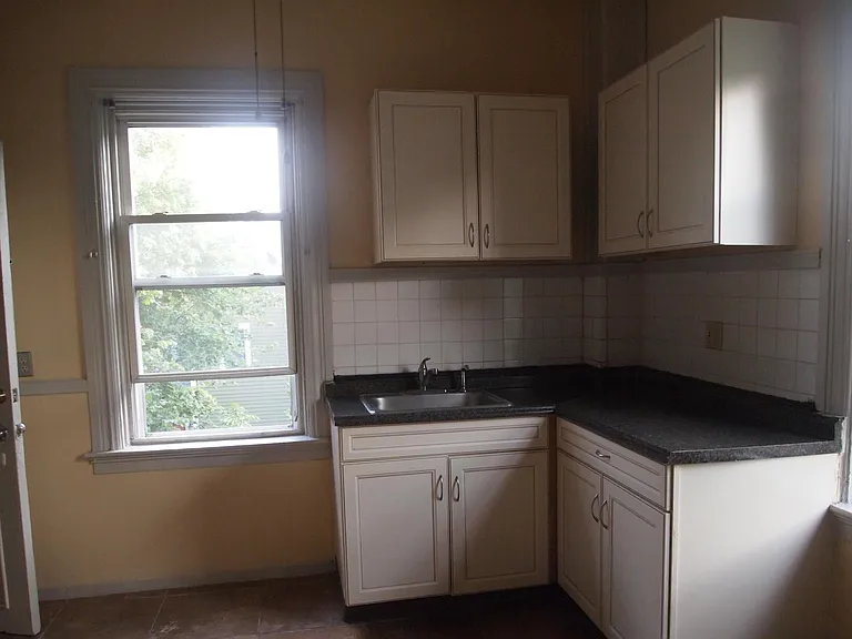 68 Wood St #2 — Photo 15