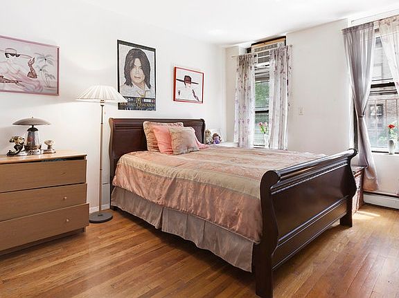 2nd image of 5 W 107th St APT 4C