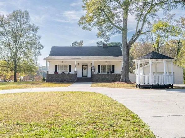 10 W Oak Dr, Cartersville, GA 30121