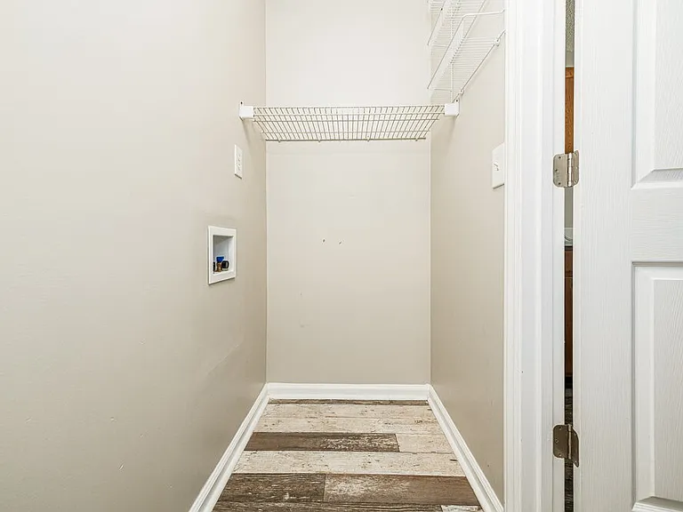 808 Hepplewhite Ct — Photo 7
