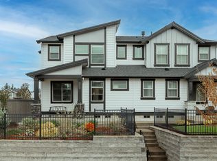 7269 SW Chestnut Ln, Wilsonville, OR 97070
