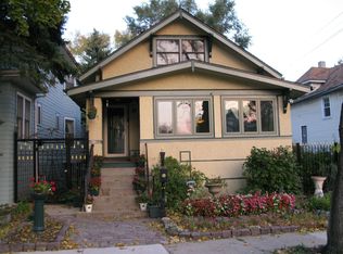 910 Clinton Ave, Oak Park, IL 60304