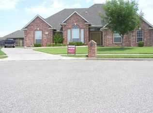 12912 Red Hawk Ln, Oklahoma City, OK 73170