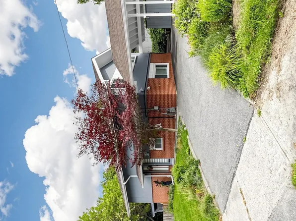 17 Amboy Rd, Toronto, ON M1G 3J3