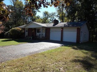 25823 Rockview Rd, Rockbridge, OH 43149