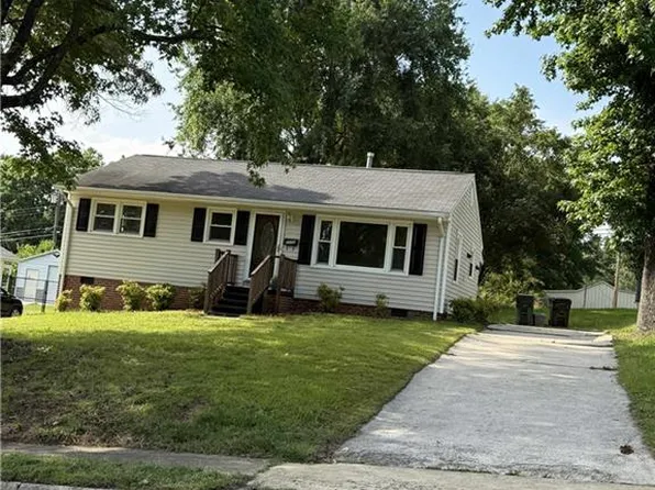 2112 McKinney St, Burlington, NC 27217