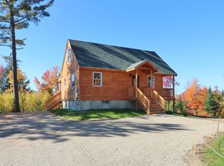 2 Pike Pond Rd, Stark, NH 03582