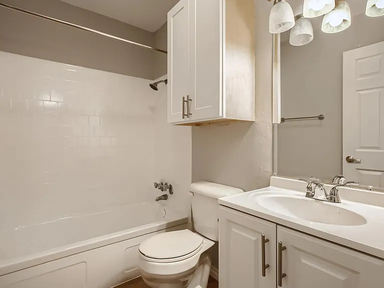 Mission Villas — Photo 14