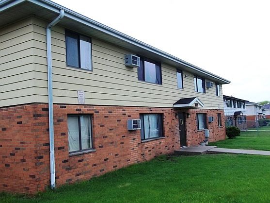 2nd image of 9304 W Brown Deer Rd