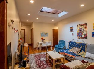 21-6 Gibbs St, Brookline, MA 02446