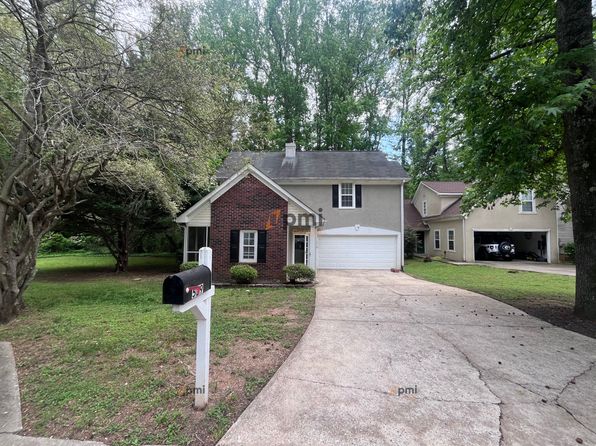 529 N Fairfield Dr, Peachtree City, GA 30269