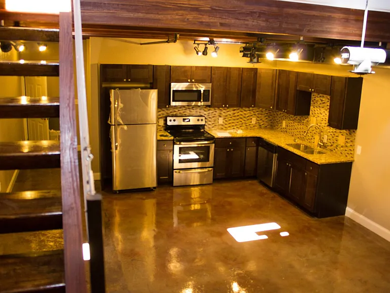 City View Lofts — Photo 26