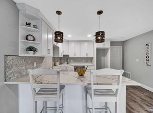 210 Cypress Ct, Ramsey, NJ 07446