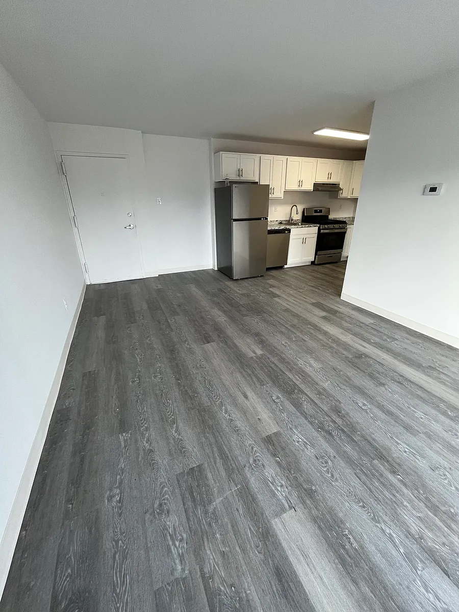Building Photo - 4738 Benning Rd SE #305