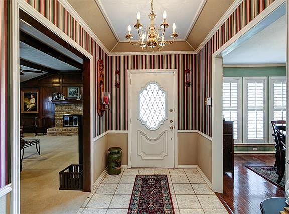 4th image of 1203 Eton Dr