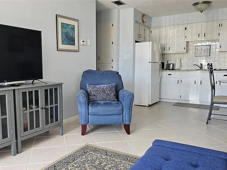 4318 Tahitian Gardens Cir #B — Photo 7