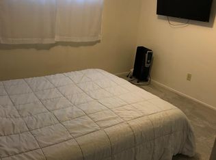 25 Greenview Dr, Carnegie, PA 15106