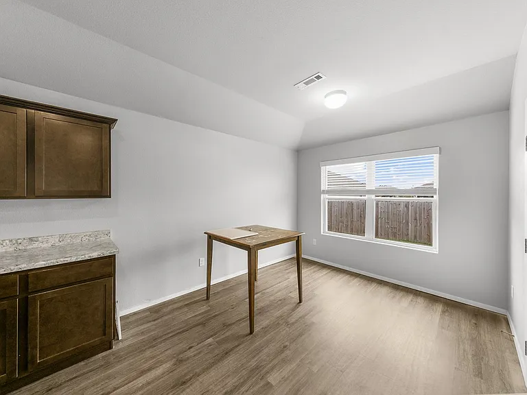 1650 King Rd — Photo 10