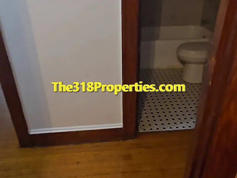 154 E Herndon St #B — Photo 20