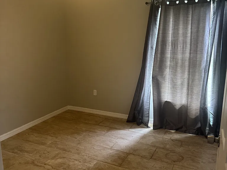 3504 Portview Ct — Photo 11