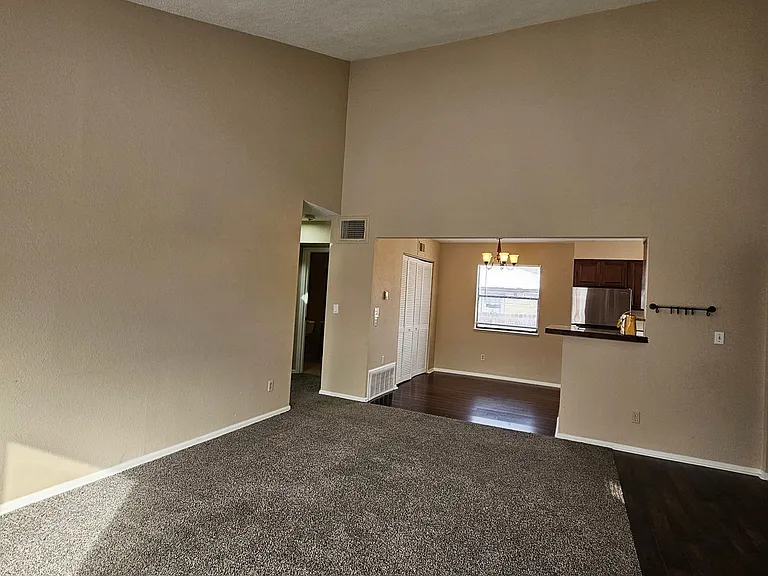 460 S Fenton St — Photo 3