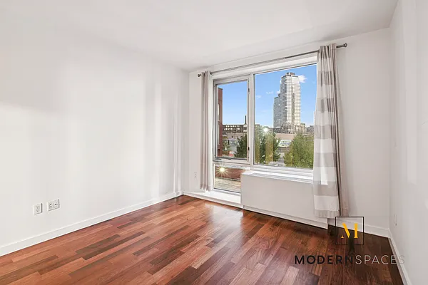 Sold by Modern Spaces | media 8